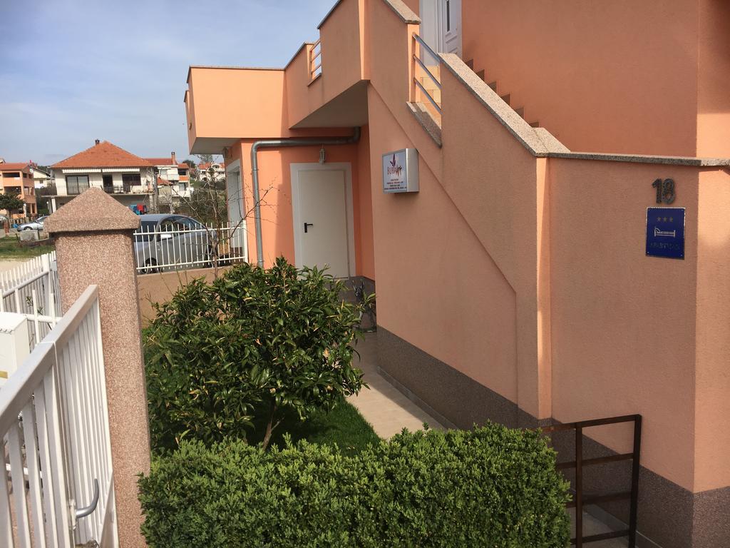 Niko Apartment