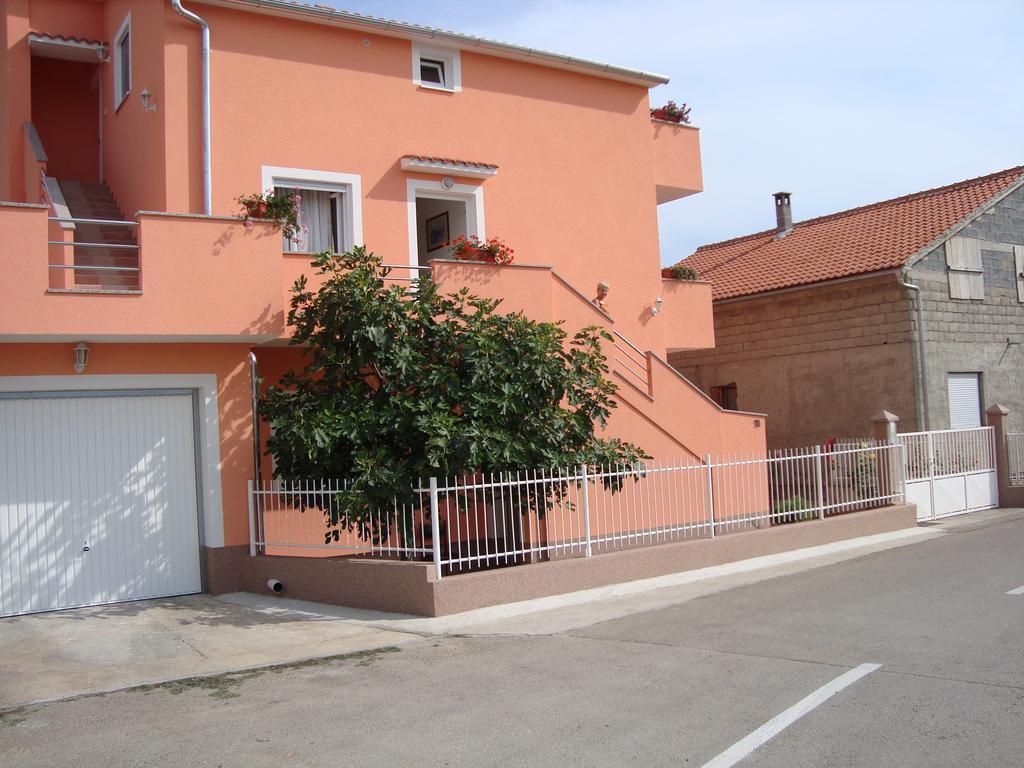 Apartment Niko *